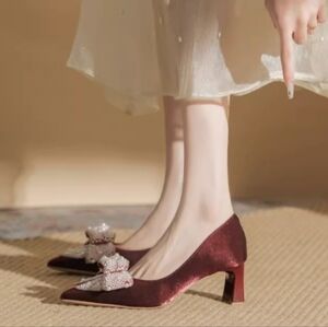 Suitable for any occasion, both comfortable and elegant